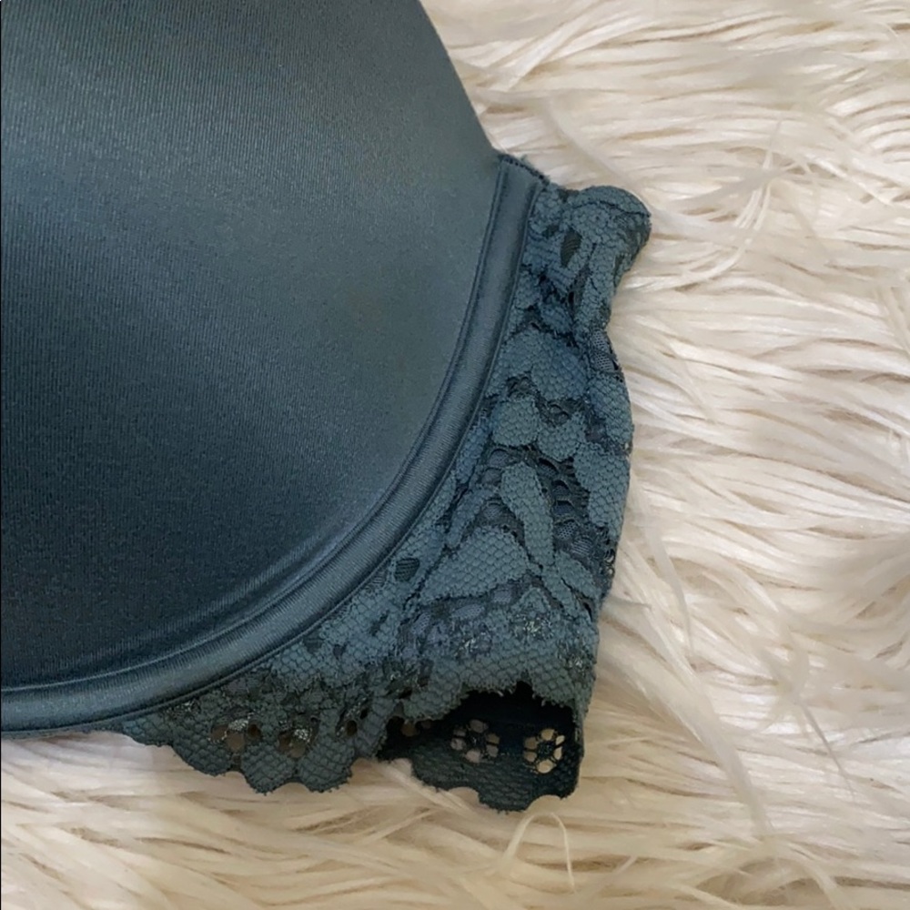 Victoria Secret   bra - Picture 3 of 8